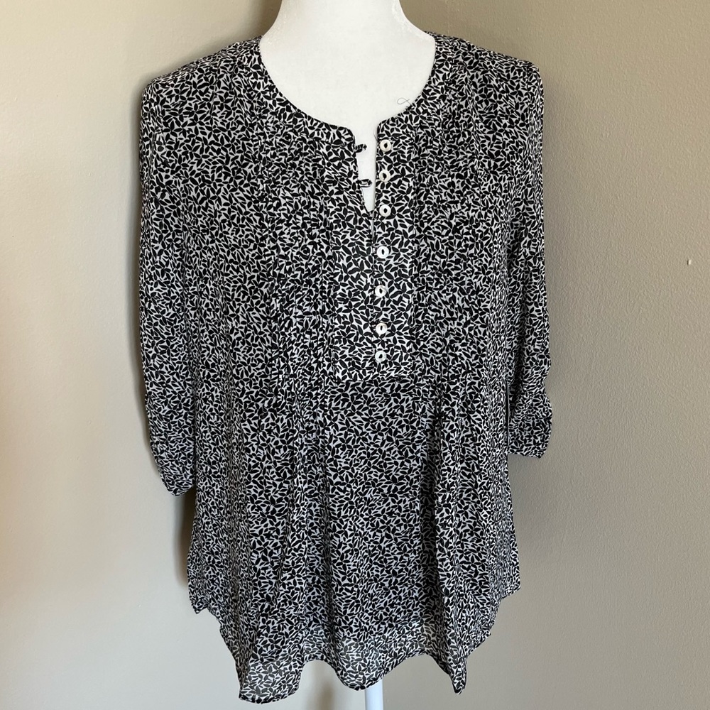 *NWT* Pleated Popover Top